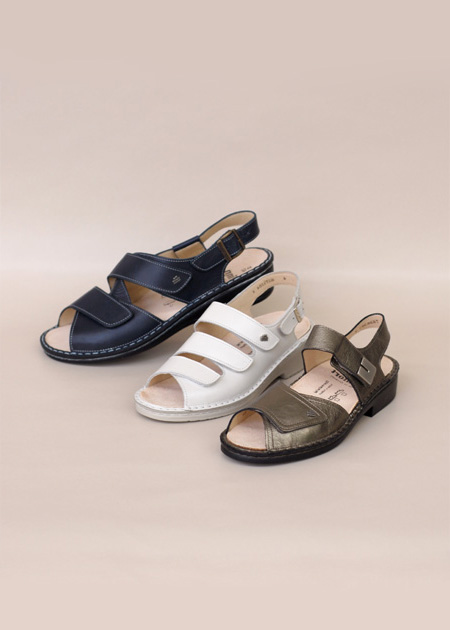 Chaussures pour supports plantaires : sandalettes mules